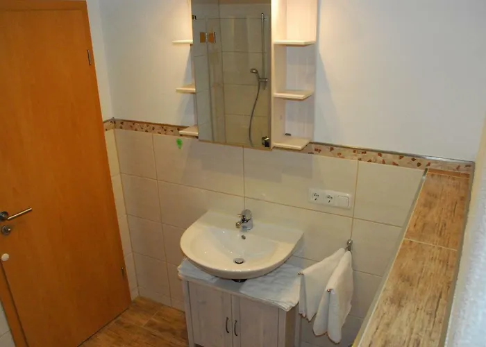 Ferienweingut Reh In ゲストハウス Klüsserath